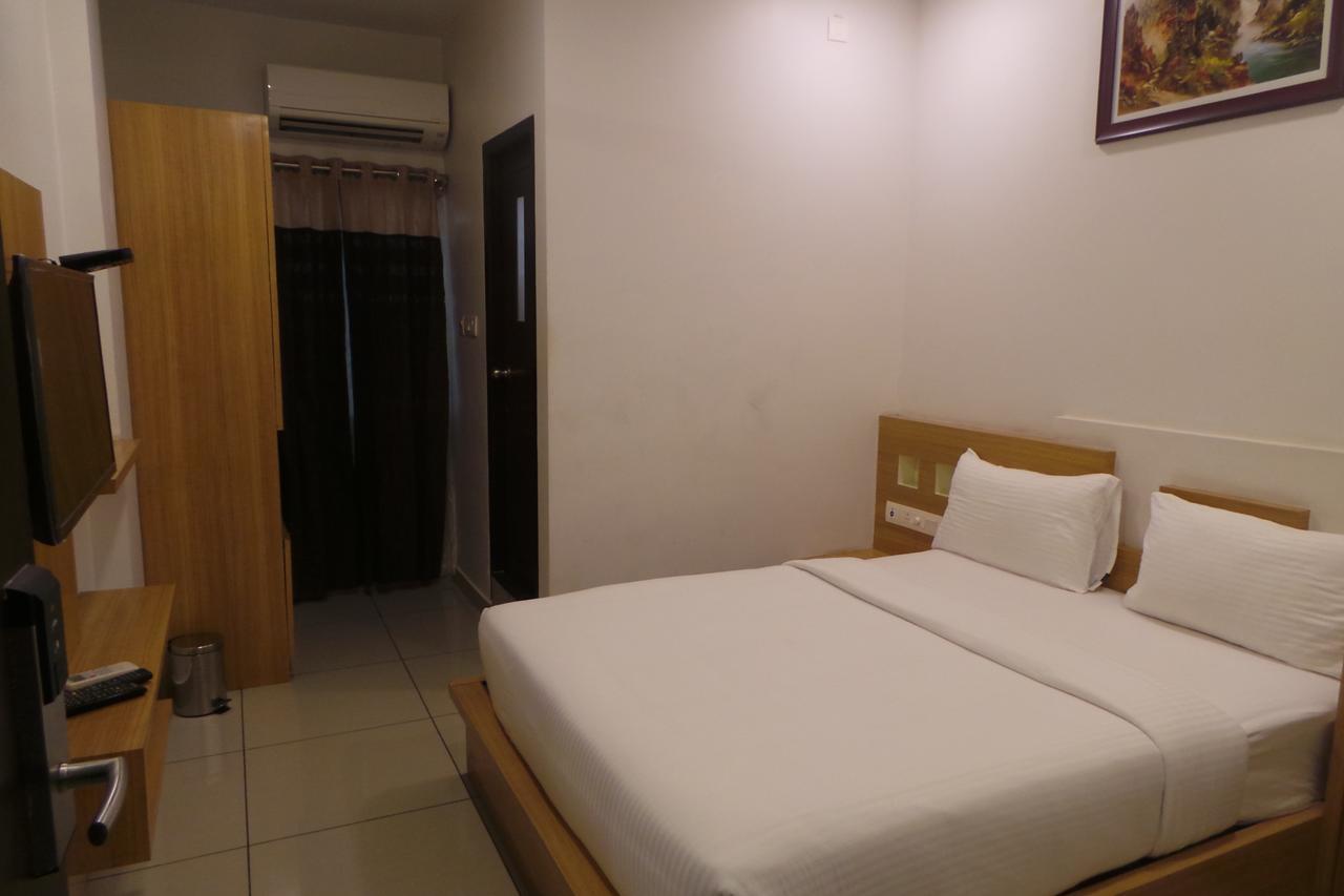 Saas Residency Otel Kozhikode Dış mekan fotoğraf