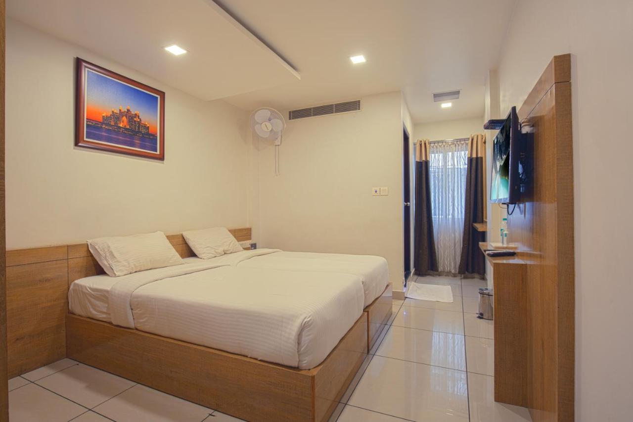 Saas Residency Otel Kozhikode Dış mekan fotoğraf